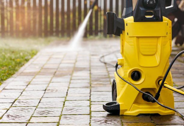 Best Gutter Cleaning  in West Elmira, NY